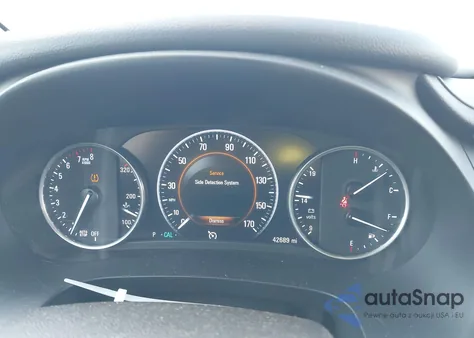 2017 Buick Lacrosse Essence z USA, uszkodzony, nr VIN 1G4ZP5SS9HU132561